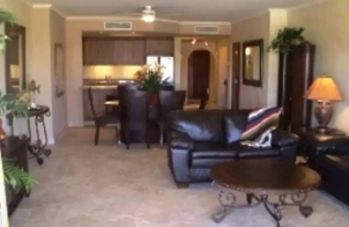 Zona Hotelera Condo | Las Mananitas-Awesome Luxury Beachside Condo in Cabo!