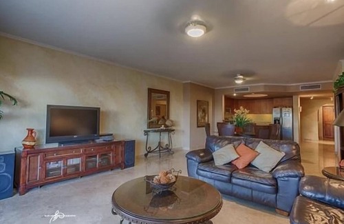 Zona Hotelera Condo | Las Mananitas-Awesome Luxury Beachside Condo in Cabo!
