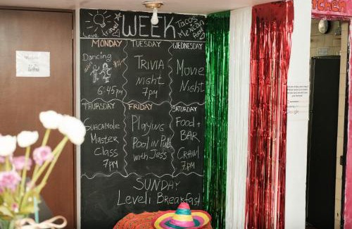 Americana Hostel | Leveli Coliving