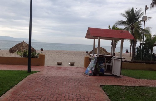 South Hotel Zone Condo | Los Tules, Puerto Vallarta MX