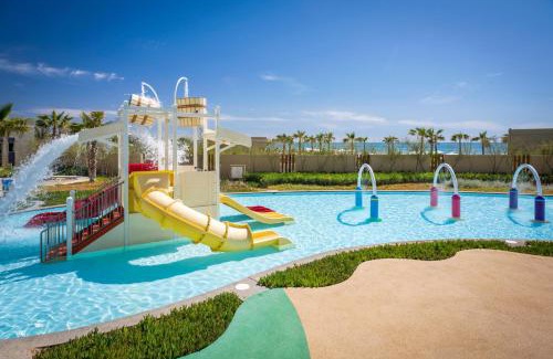 Puerto Penasco Apartment | Luna Blanca 702 by Kivoya