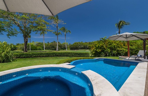 Punta de Mita Villa | Luxurious 4-Bed Villa in Punta Mita: Jacuzzi, Custom Pool, and Las Palmas Bliss