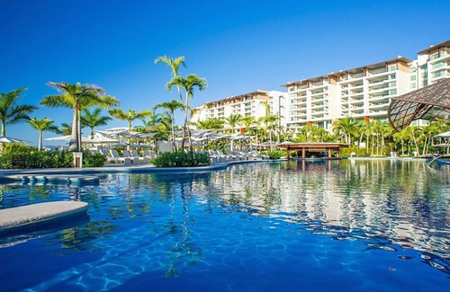 Las Jarretaderas Apartment | LUXURY 5 DIAMOND RESORT UNIT GRAND LUXE LOFT… Available March 4 to 18th