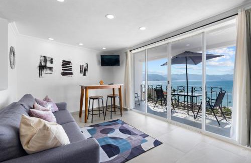 South Hotel Zone Apartment | Luxury Condo just steps away from the Beach!