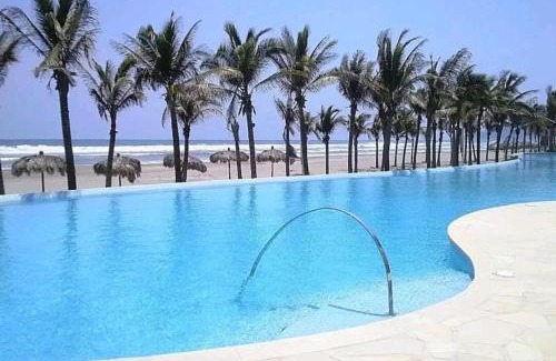 Granjas del Marques Apartment | luxury en Diamante Acapulco para 10 personas