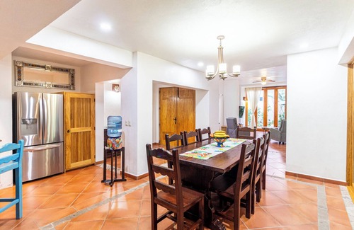 Lazaro Cardenas Condo | Malecon Dream home. 3 bedroom 3 full bath sleeps 6-8 close to everything