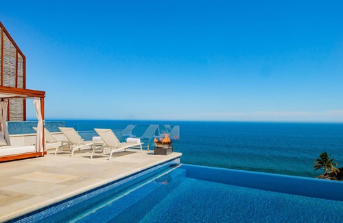 Pedregal Villa | Mantea Casa Cabo: Oceanfront & Fully Staffed Modern Luxury. Promos available.