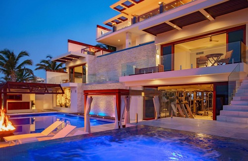 Pedregal Villa | Mantea Casa Cabo: Oceanfront & Fully Staffed Modern Luxury. Promos available.