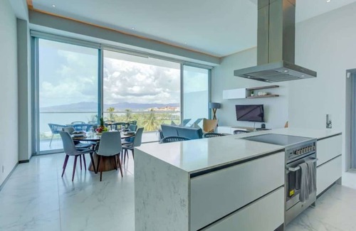 Flamingos Apartment | Marítima Luxury Beachfront w/2 Pools, Great Views