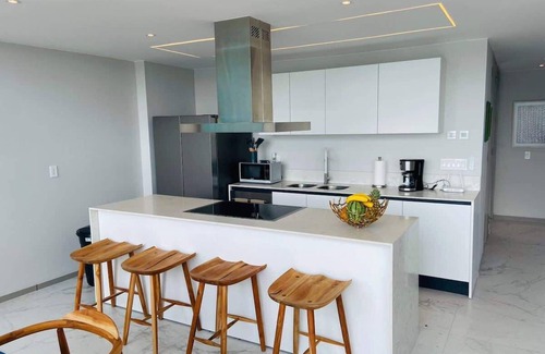 Flamingos Condo | Maritima Luxury 5BR Penthouse, Great Views & Unbeatable Amaneties