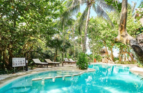 Zona Hotelera Villa | Marrakech Beachfront Villa | Tulum | Ocean View | Colorfully Design, Restaurant & Shared Pool