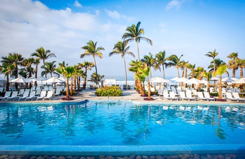 Playa Diamante House | MAYAN PALACE MASTER ROOM ACAPULCO