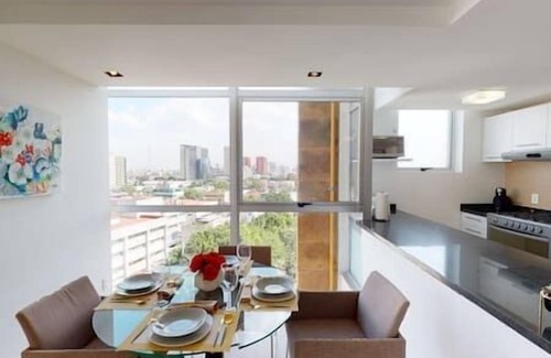 Anahuac Condo | MH Luxuriously appointed 2BR 2BT - Panoramic View