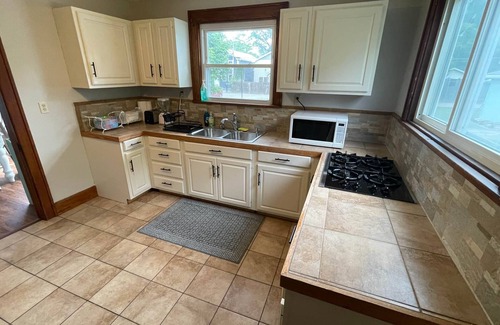 Geneva-on-the-Lake House | Mia Casa - Located in the Heart of Geneva on the Lake, Mia Casa - Located in the Heart of Geneva on