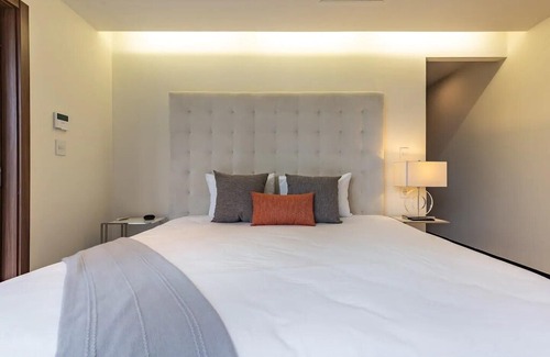 Lomas de Santa Fe Apartment | Modern 2-Bedroom Apartment in Santa Fe neighborhood