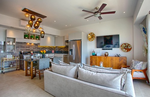 Emiliano Zapata Condo | Modern Mexican Condo w/View | POOLS & GYM