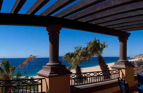 Paraiso Escondido Villa | MonteCristo Estates Private villa on Sunset Beach