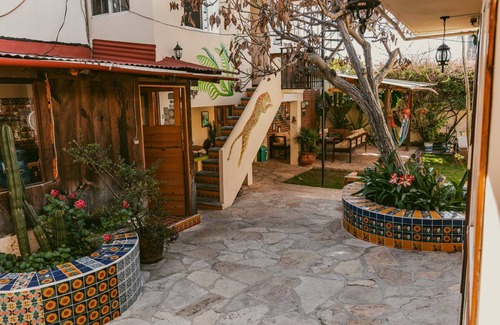 De Guadalupe House | Motel ∙ 8 guests