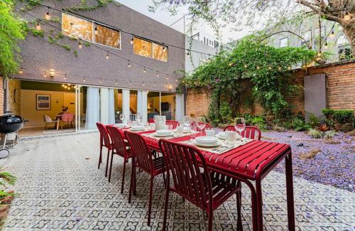Anahuac House | NEW Anzures Area Home BBQ Parking Private Patio