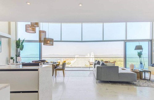 Flamingos Apartment | NEW Beachfront Marítima Penthouse with 2 Pools and Gym