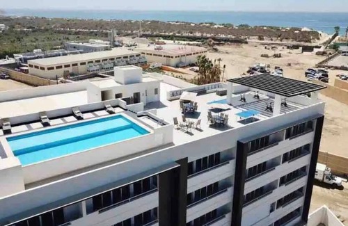 El Tezal Apartment | New Condo - 5 minute walk to the beach!