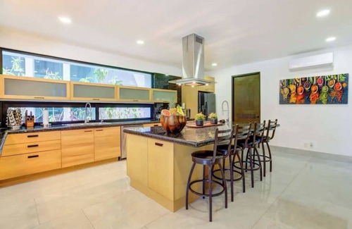 Nuevo Vallarta House | New El Tigre Deluxe 4BR Villa w/Private Pool, Jacuzzi, Billiards, Breath Taking
