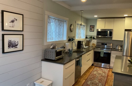 Seaside House | Newly remodeled 4+ bedroom, 2 bath
