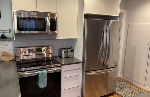 Seaside House | Newly remodeled 4+ bedroom, 2 bath