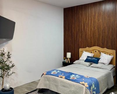 Alta Vista Apartment | Newly Renovated Studio B2 with Patio Sleeps 2