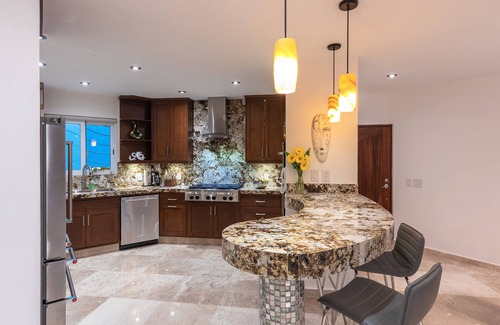 Alta Vista Apartment | Ocean View, Private Pool Access, 5 min to Beach
