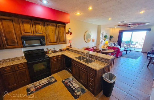 Puerto Penasco Condo | Ocean View Upper Floor Luxury Condo - Bella Sirena B703 1 BR 1 BA Next to the Pool, Wi-Fi