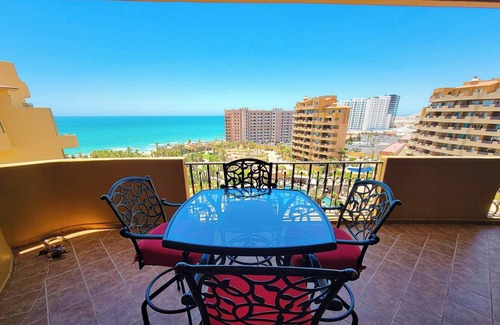 Puerto Penasco Condo | Ocean View Upper Floor Luxury Condo - Bella Sirena B703 1 BR 1 BA Next to the Pool, Wi-Fi