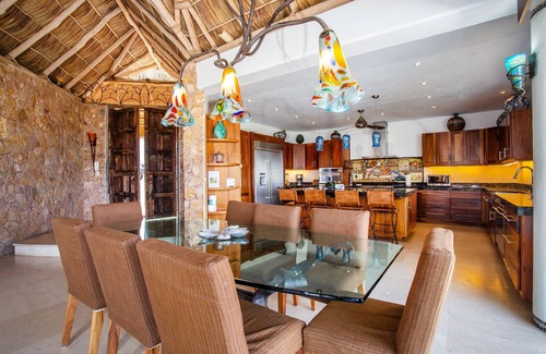 North End House | Ocean views, breathtaking sunsets, gorgeous villa