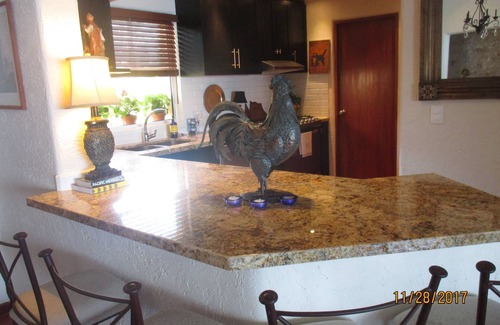 South Shore Hotel Area Condo | Oceanfront Luxury Condo - Exclusive South Shore
