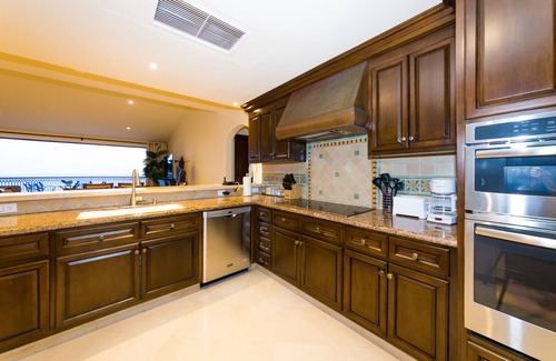 Cabo San Lucas Condo | Oceanview, Private Jacuzzi, Golf Resort Walk to Beach