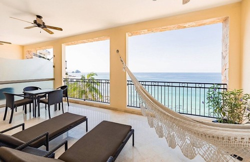 South Shore Hotel Area Apartment | One Bedroom Suite at Garza Blanca Condo Puerto Vallarta