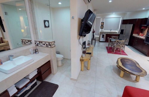 Emiliano Zapata Apartment | One Block from Basilio Badillo Street! 1BD Studio for rent in Old Town, Puerto v