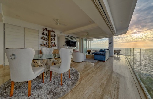 South Shore Hotel Area Condo | Orchid Corner unit- Ocean front