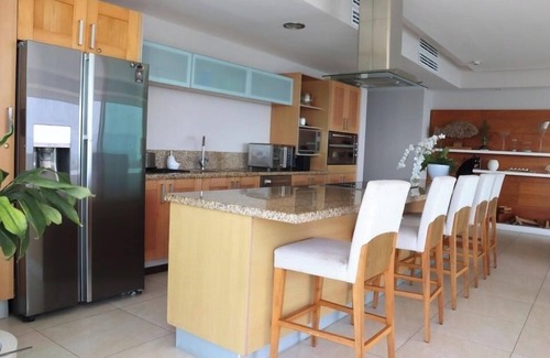 North Hotel Zone Apartment | Peninsula 18D Spacious 3-bedroom apartment in pleasant Puerto Vallarta.