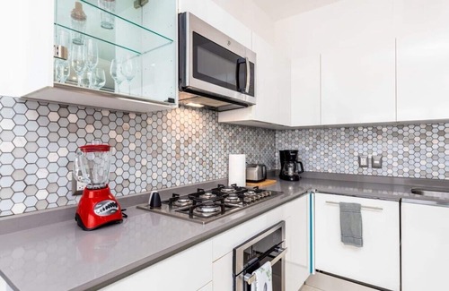 Emiliano Zapata Apartment | Perfect, freshly decorated one bedroom Loft 268!