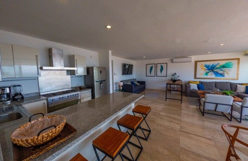 Romantic Zone Apartment | PH Infinity View “Zona Romántica”