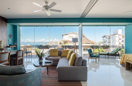 Romantic Zone Apartment | Pier 502 Best Rooftop Romantic Zone Ocean View