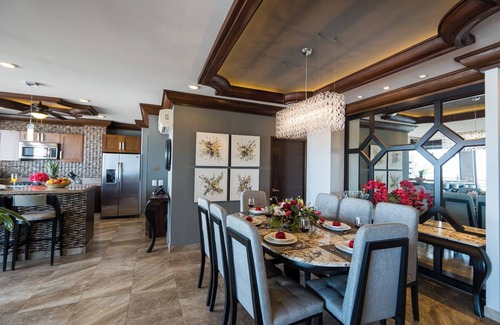 Romantic Zone Apartment | Pinnacle Resorts 220