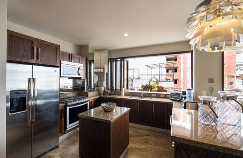 Romantic Zone Apartment | Pinnacle Resorts 220