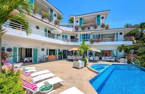 Alta Vista Villa | Please Inquire Before Booking – Luxury Villa