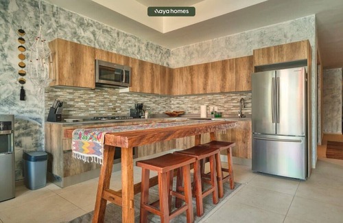 Emiliano Zapata Apartment | Premium 4BR Condo in Zona Romantica - Pool - Gym