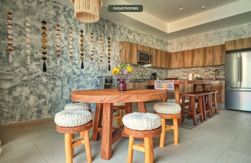 Emiliano Zapata Apartment | Premium 4BR Condo in Zona Romantica - Pool - Gym