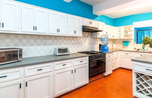Progreso Municipality Apartment | Private BBQ Patio |1 Block to the Beach & Malecón!