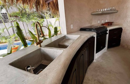 Troncones House | Quaint 3-bedroom house with WiFi in Troncones