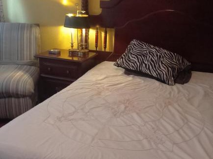 Miguel Hidalgo House | Recamara solo hombres polanco